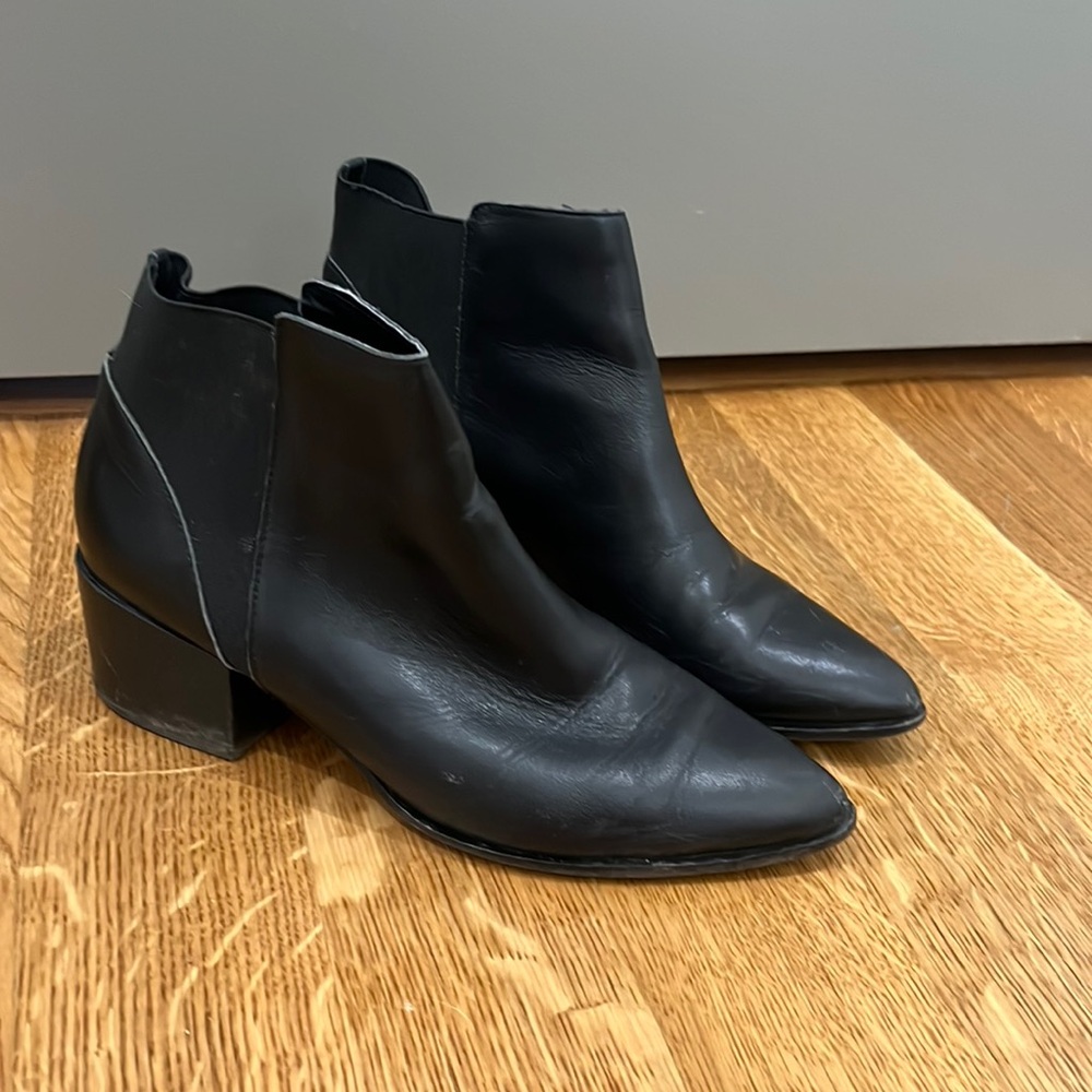 2in ankle bootie